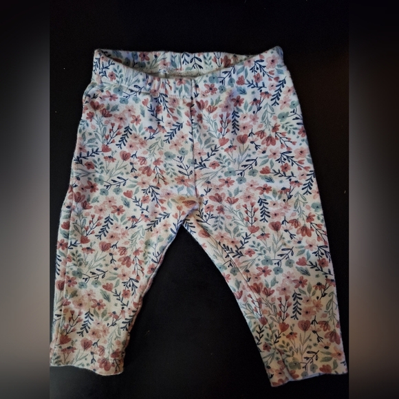 Carters Floral Leggings 6M - Picture 1 of 1